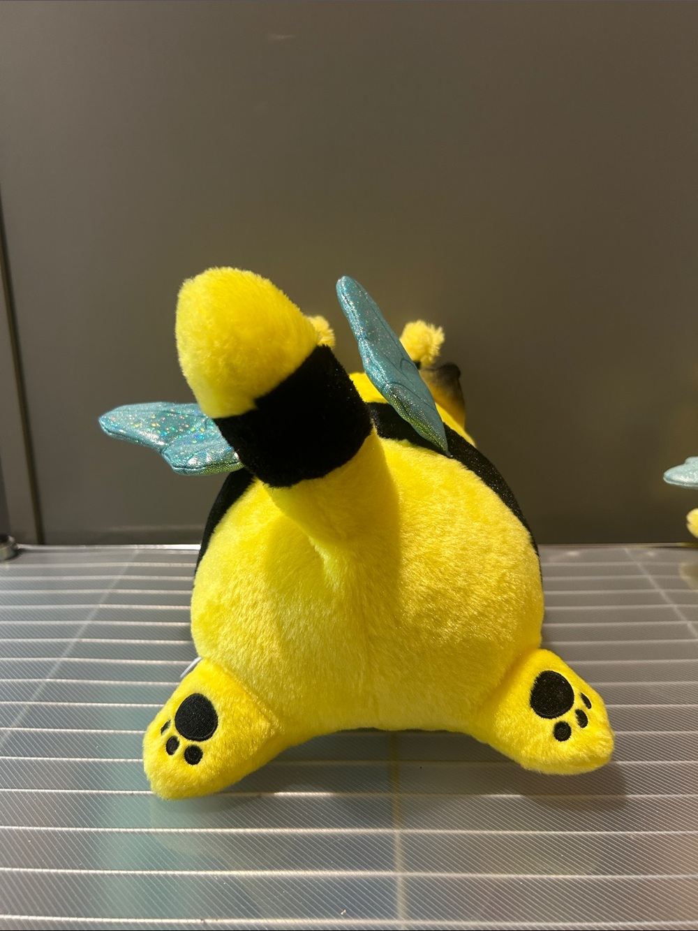Aphmau Bee Mama Bee and Baby Bee set - Picture 4 of 14